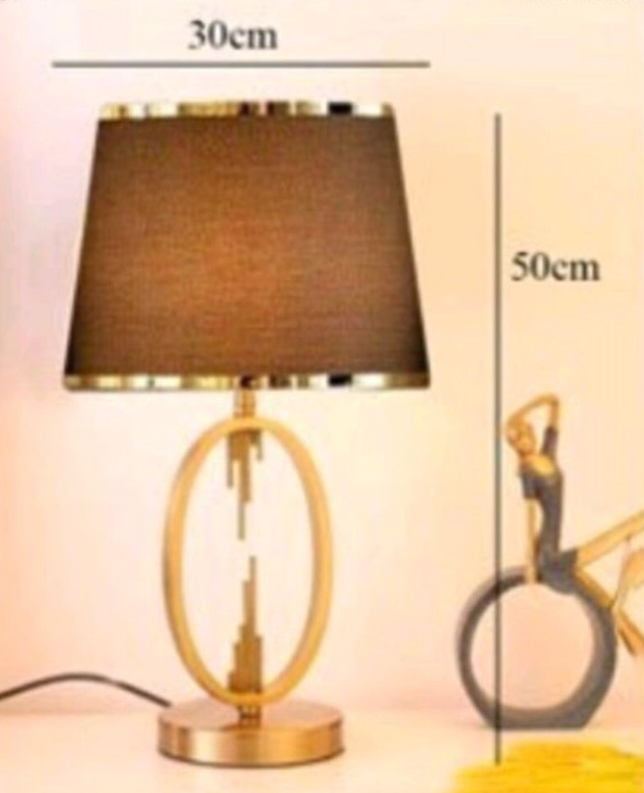Đèn bàn DB5046 chụp nâu